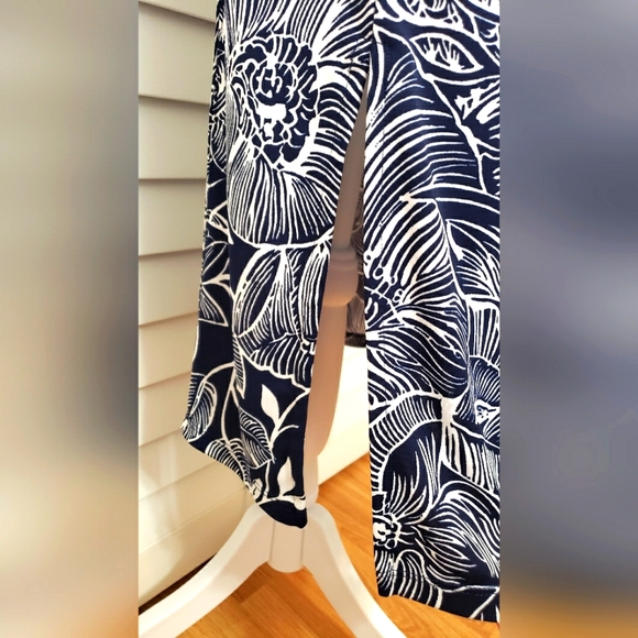 Talbots Floral Dark Blue and White Sleevsless Maxi Dress. Size Petite P - Picture 4 of 11